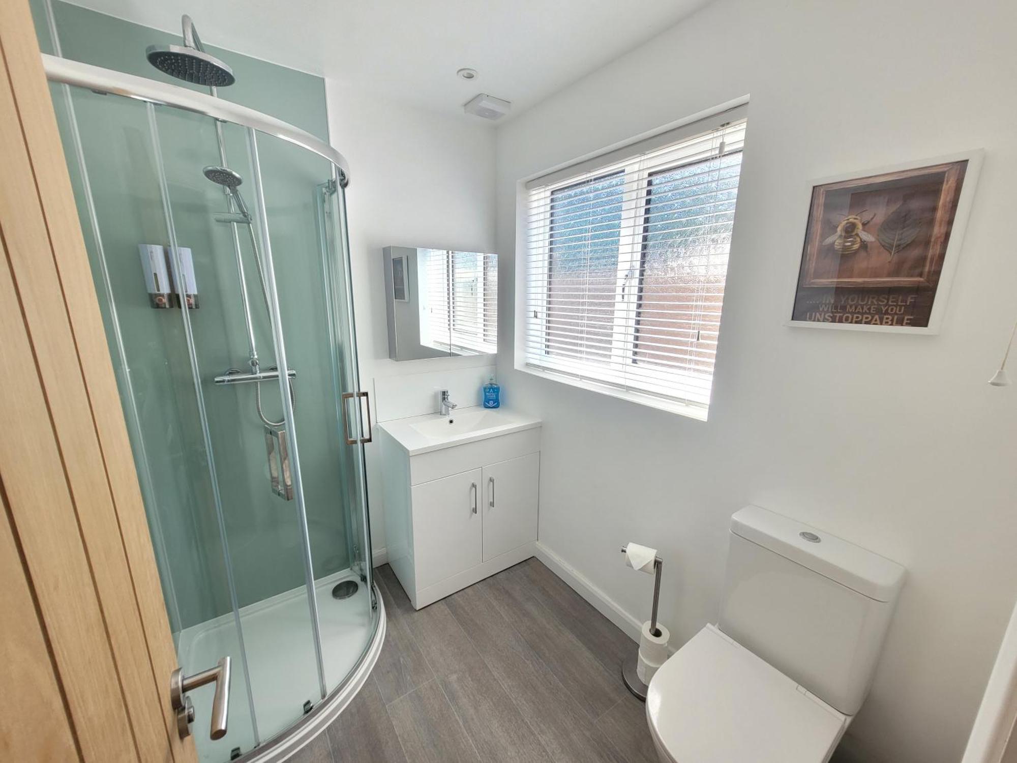 Bumblebee Bungalow - With Separate Office And Gaming Space By Catchpole Stays Colchester Zewnętrze zdjęcie