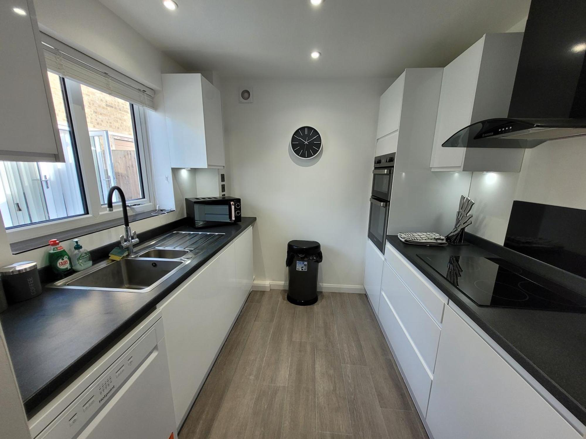 Bumblebee Bungalow - With Separate Office And Gaming Space By Catchpole Stays Colchester Zewnętrze zdjęcie