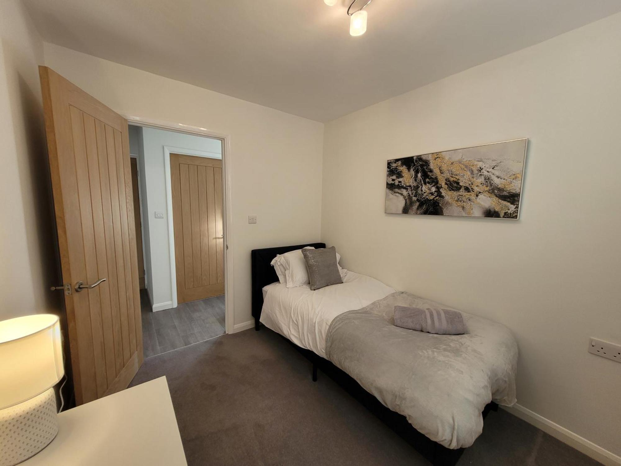 Bumblebee Bungalow - With Separate Office And Gaming Space By Catchpole Stays Colchester Zewnętrze zdjęcie